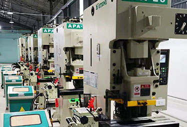 Karakteristik saka precision presses.