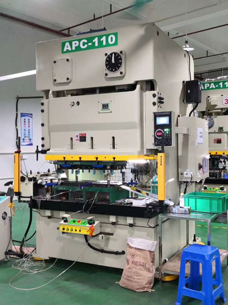 Proses skema desain punch die berkecepatan tinggi