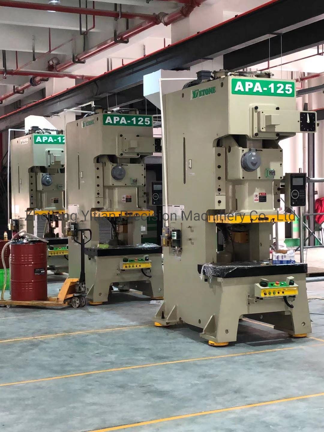 Pengaruh lan tren pangembangan mesin pukulan presisi kacepetan dhuwur ing produksi stamping industri